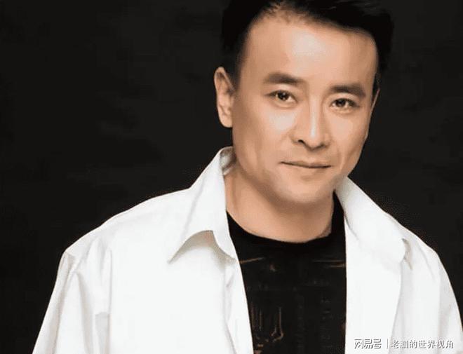 恩愛十幾年難抵殘酷現(xiàn)實？羅鋼娶小23歲郝蕾年齡差原來不算坎(圖14)